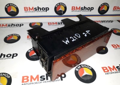 Ящик бардачок центральный в торпедо Мерседес W210