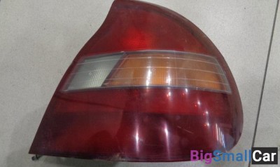 Фонарь задний наружный правый от Hyundai Sonata 3 Y3 1993-1998