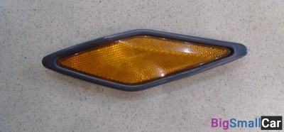 Отражатель бампера переднего от Mitsubishi Pajero, Montero 3 1999-2006