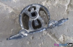 Крепление глушителя (18 Система выпуска ОГ) 18201438435